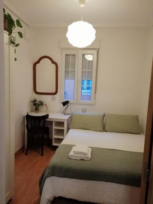 Piso Completo Cerca De Estacion Bus, Tren Y Ferrys Apartment Santander Exterior photo